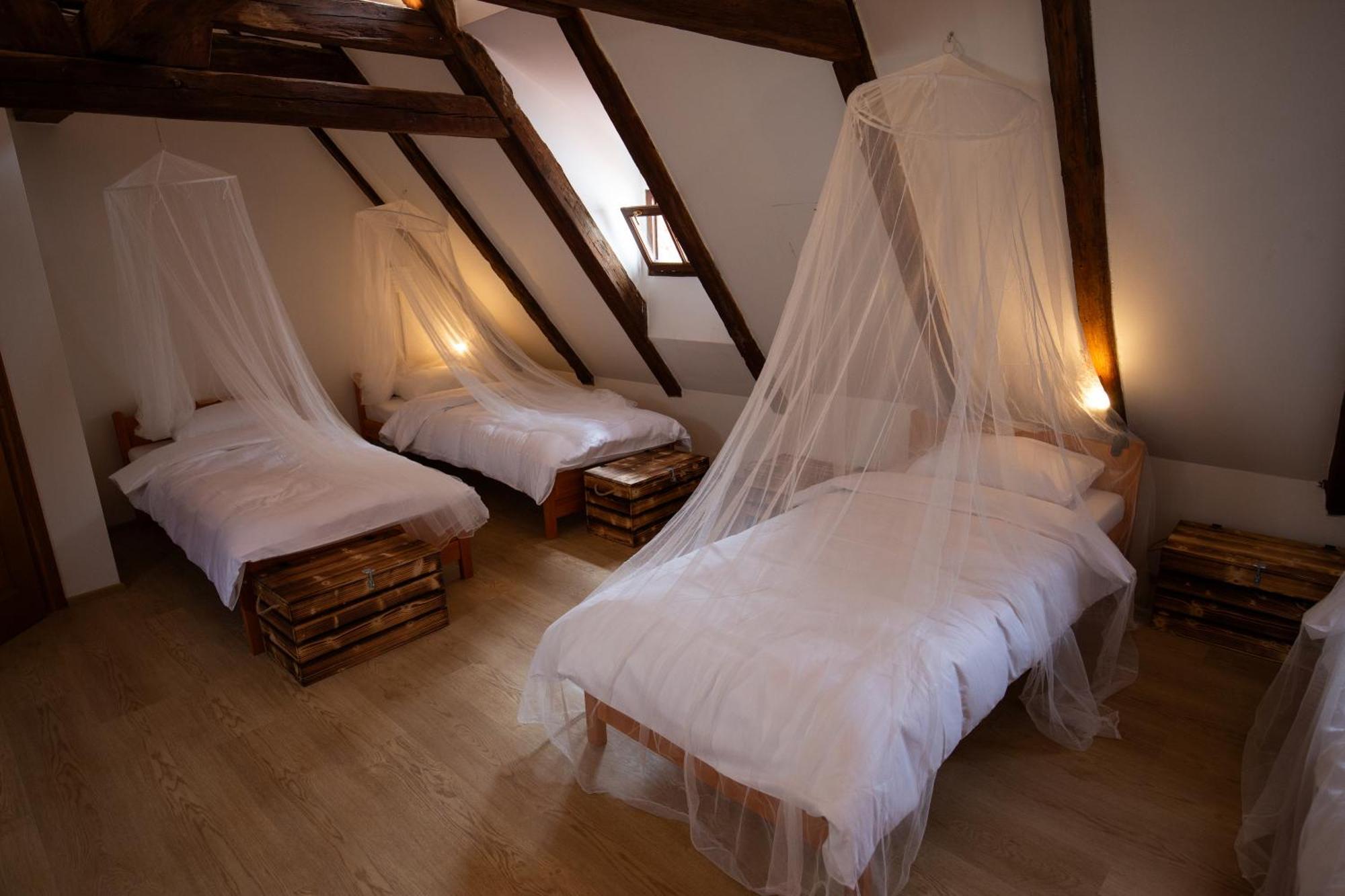 Women's Only - Female Only Hostel Praha